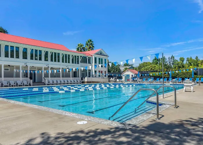 Hotels With Four Stars Inn At I'On, An Ascend Collection